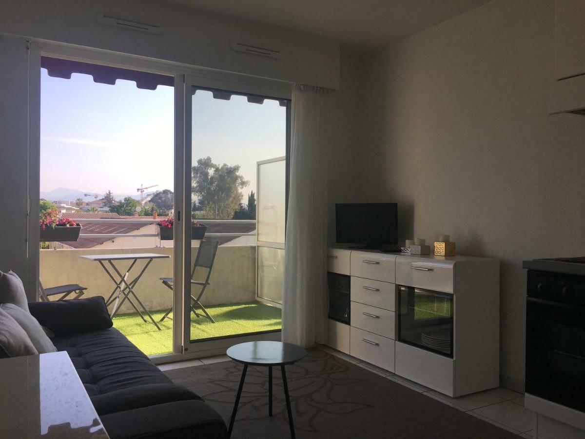 Apartament Royal Park Villeneuve-Loubet Zewnętrze zdjęcie